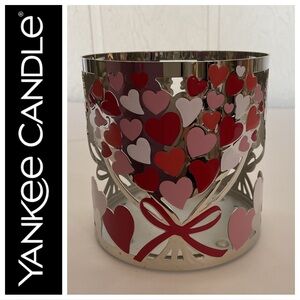NWT Yankee Candle Large Jar Holder valentines Day Bouquet Hearts Red Pink White
